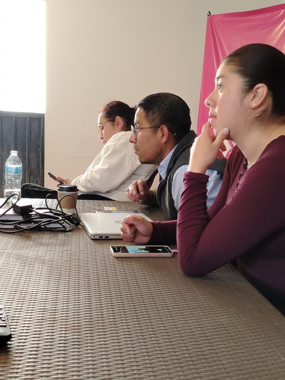 FXMT fortalece su identidad institucional a través de capacitación en comunicación visual